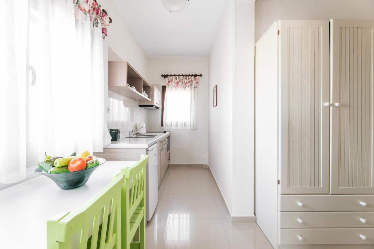 Theoxenia Apartments 오르모스 파나기아스 외부 사진