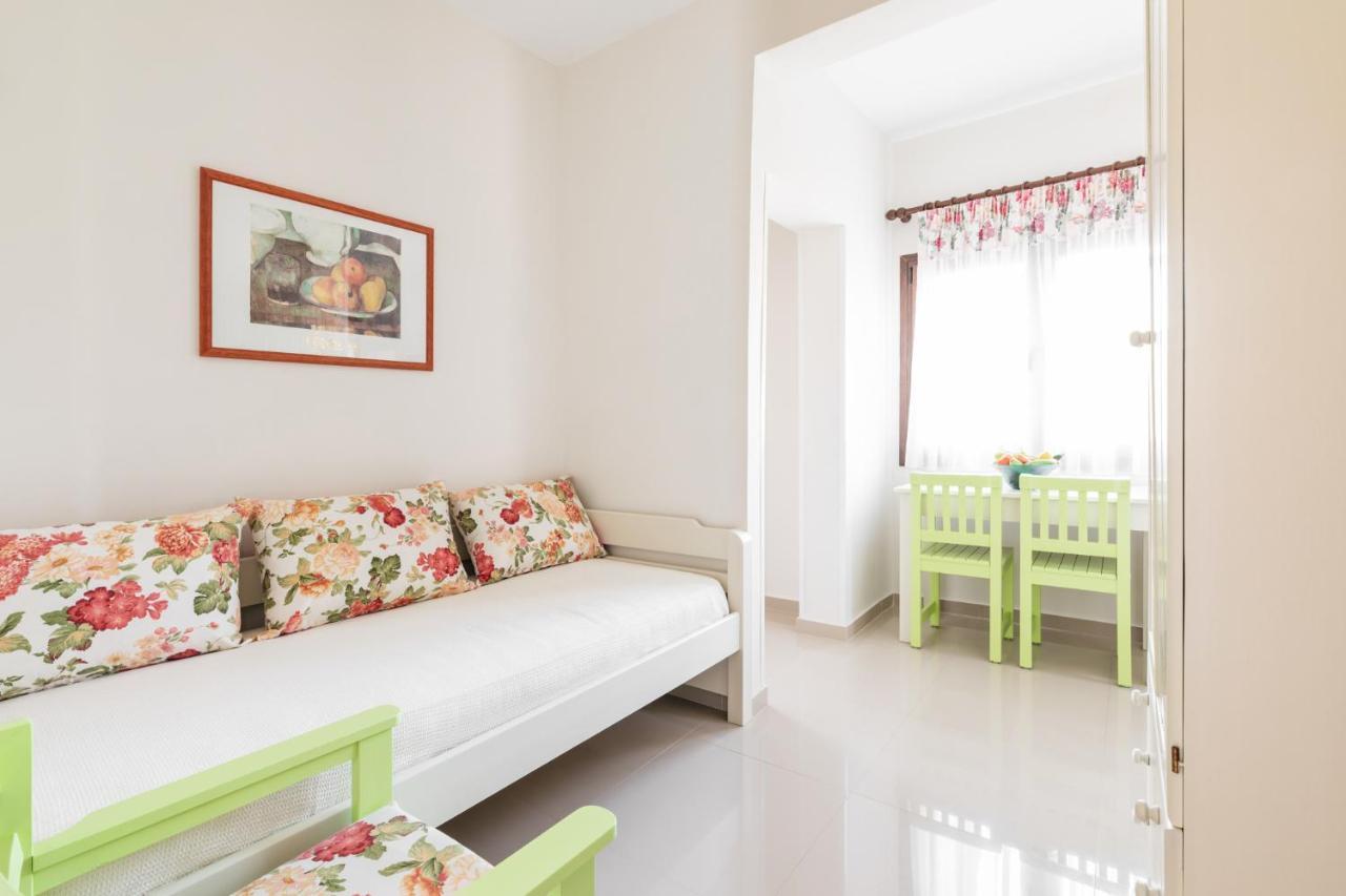 Theoxenia Apartments 오르모스 파나기아스 외부 사진